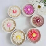 Daisy Flower Scented Candle – Relaxing Wax Gift Set, Multicolor Decorative Home Décor” - Image 4